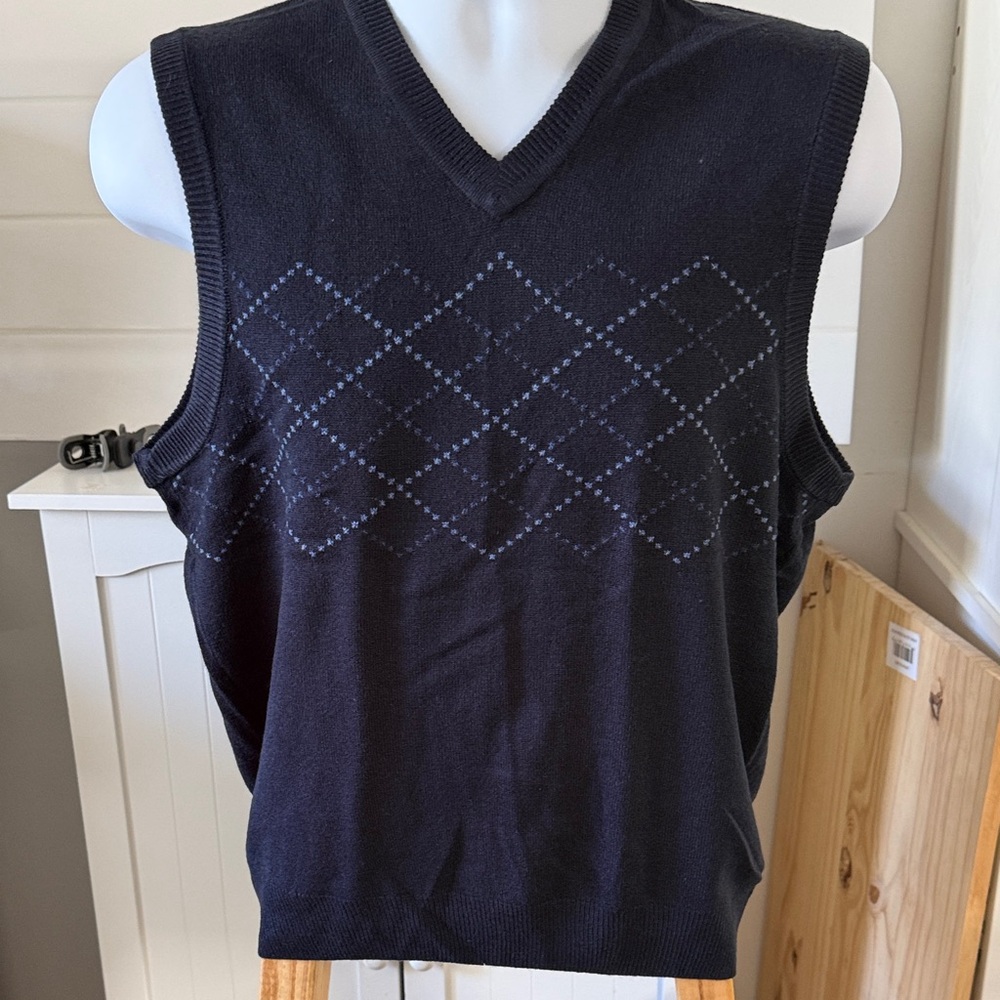 Dockers Men's Navy Argyle V-Neck Sweater Vest